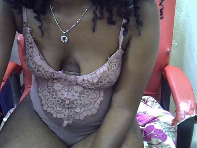 Nyangisexy1