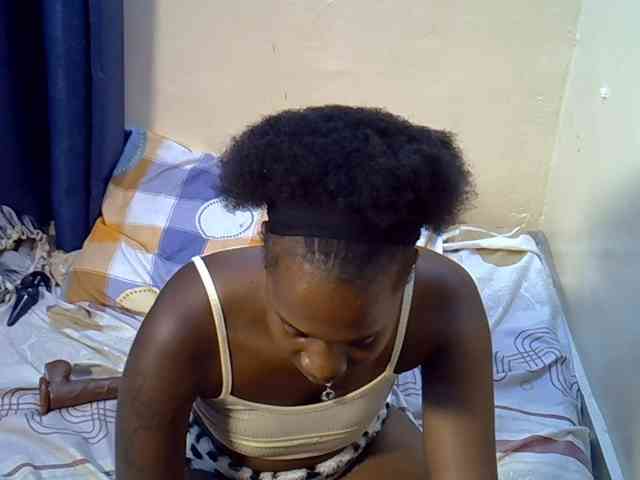 Nyangisexy1 webcam
