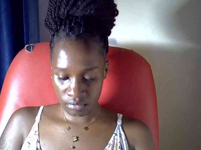 Nyangisexy1