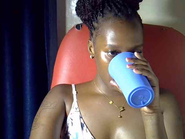 Nyangisexy1