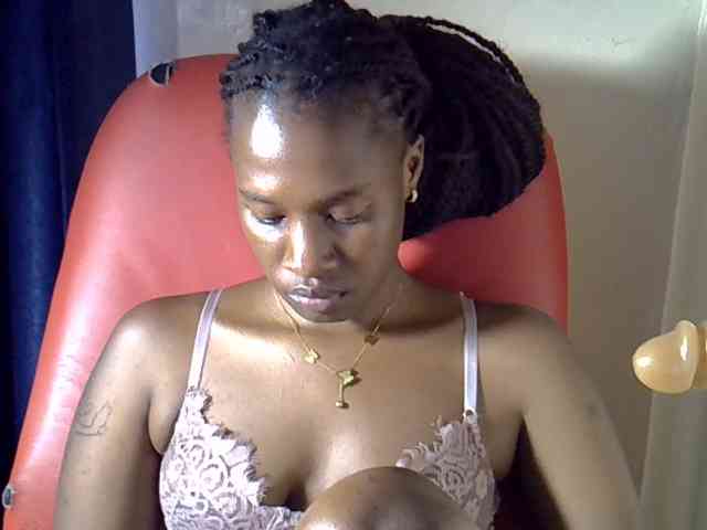 Nyangisexy1