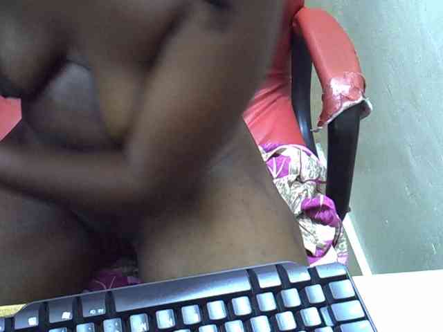 Nyangisexy1 webcam