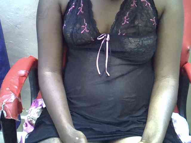 Model: Nyangisexy1