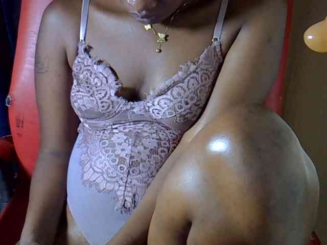 Nyangisexy1