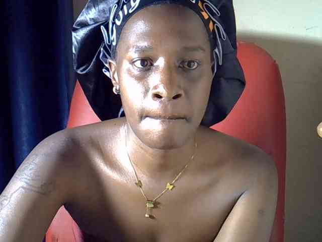 Nyangisexy1