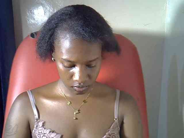 Nyangisexy1