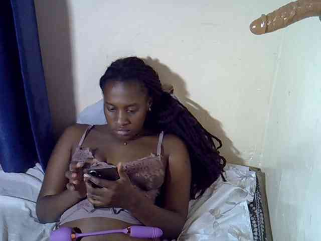 Modella: Nyangisexy1