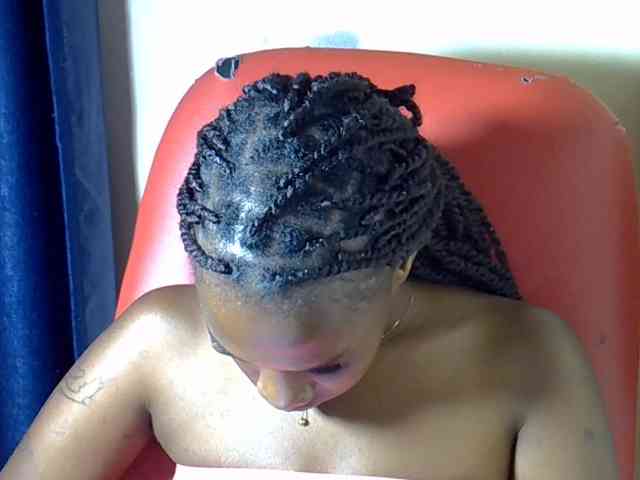Nyangisexy1