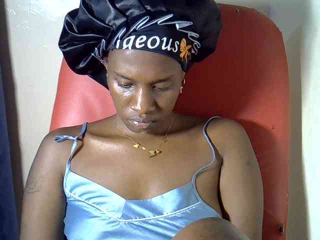 Nyangisexy1