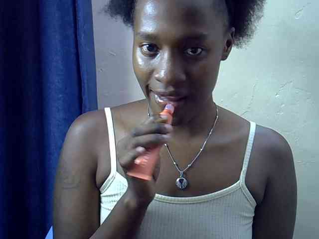 Nyangisexy1