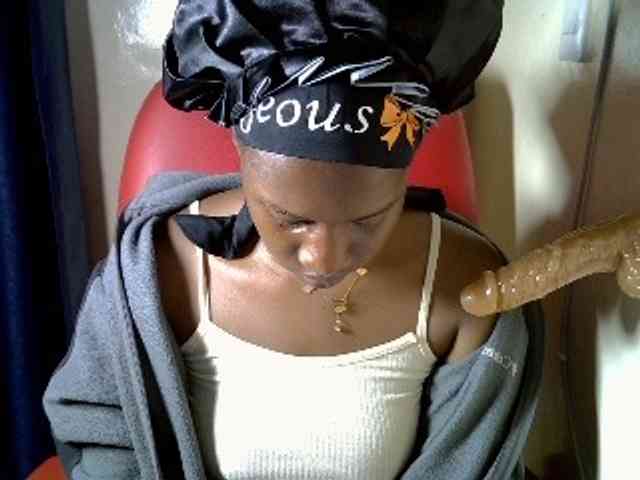 Nyangisexy1