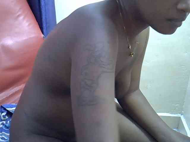 Nyangisexy1