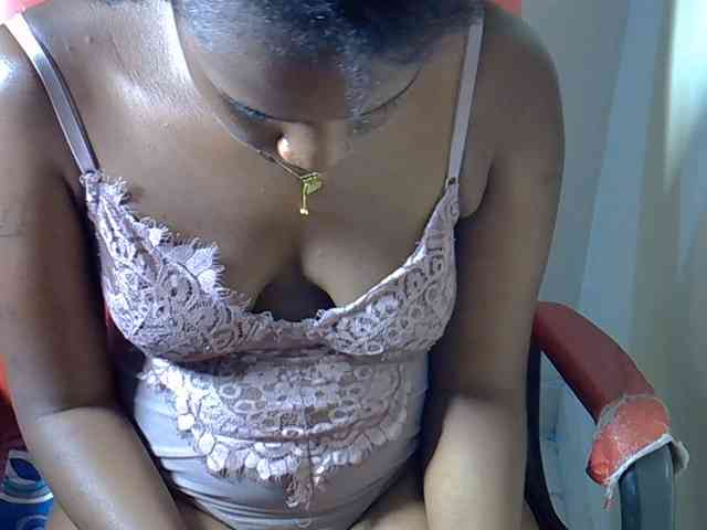 Nyangisexy1