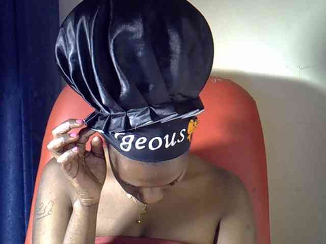 Nyangisexy1