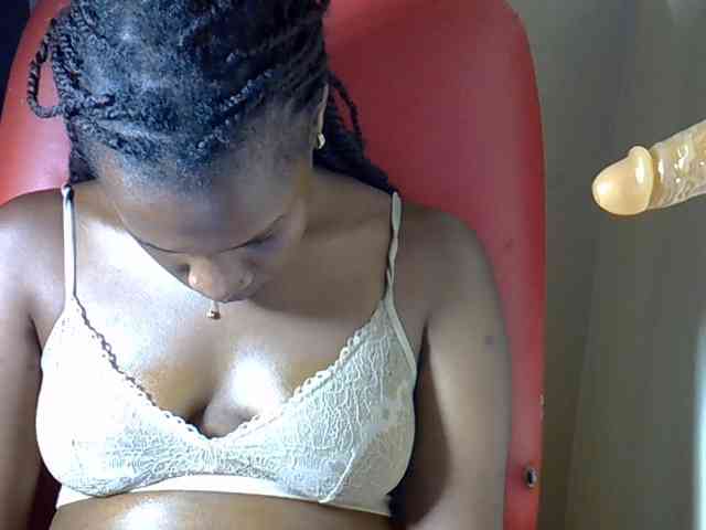 Nyangisexy1