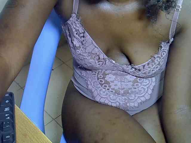Nyangisexy1 webcam
