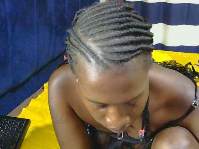 Model: Nyangisexy1