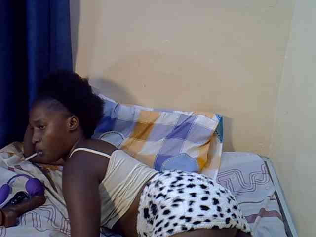 Nyangisexy1