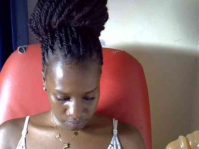 Nyangisexy1
