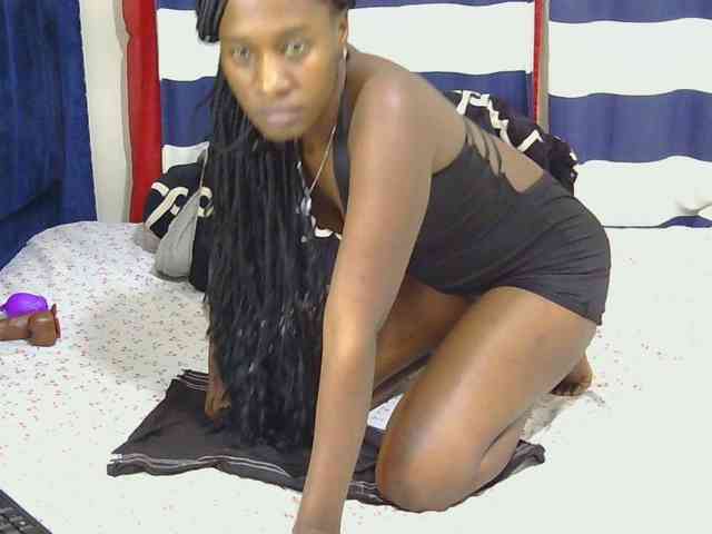 Nyangisexy1 Live Webcam on BongaCams