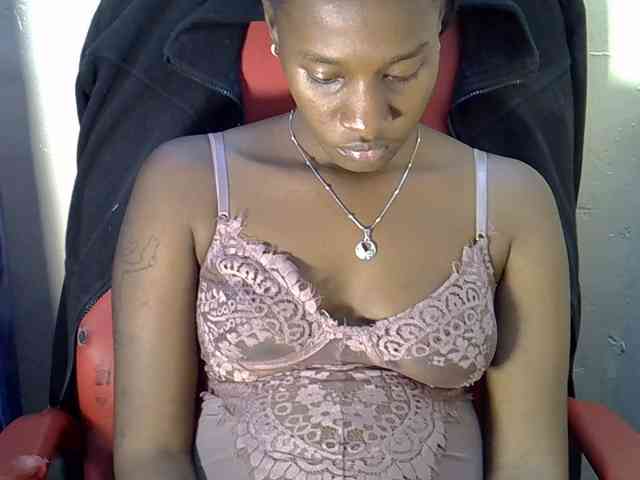 Nyangisexy1 webcam