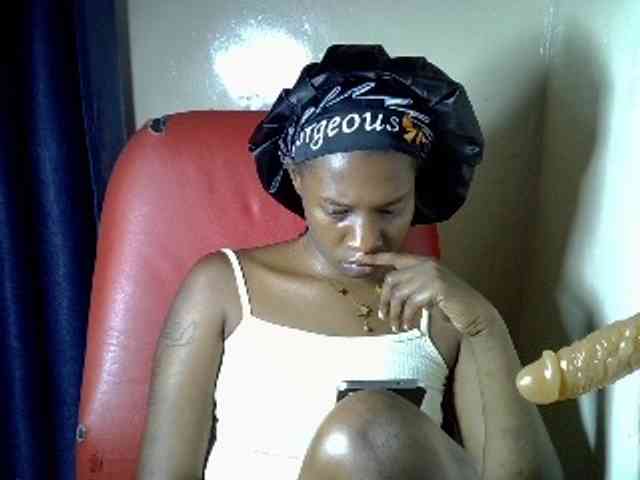 Nyangisexy1's webcam live show