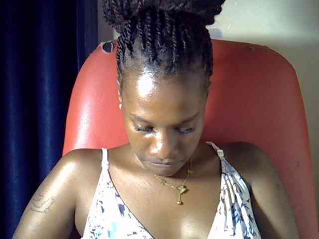 Nyangisexy1