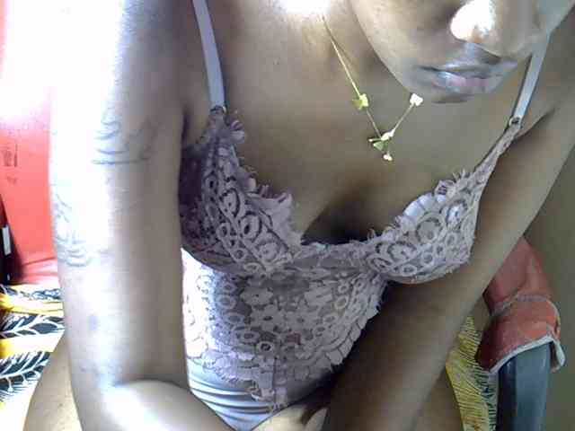 Nyangisexy1