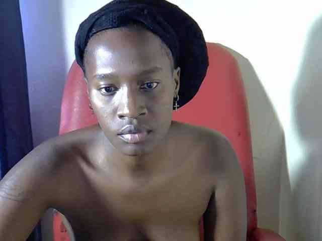 Nyangisexy1 webcam