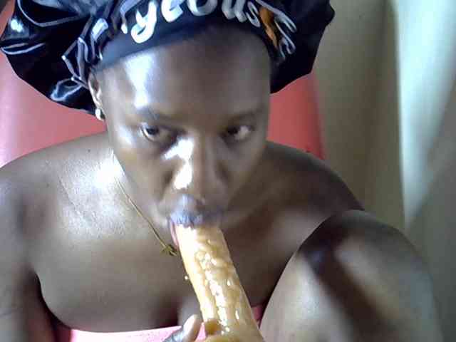 Nyangisexy1