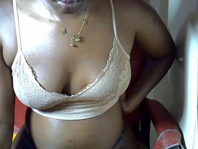 Nyangisexy1