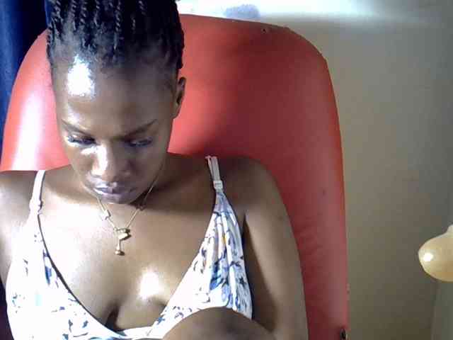 Nyangisexy1