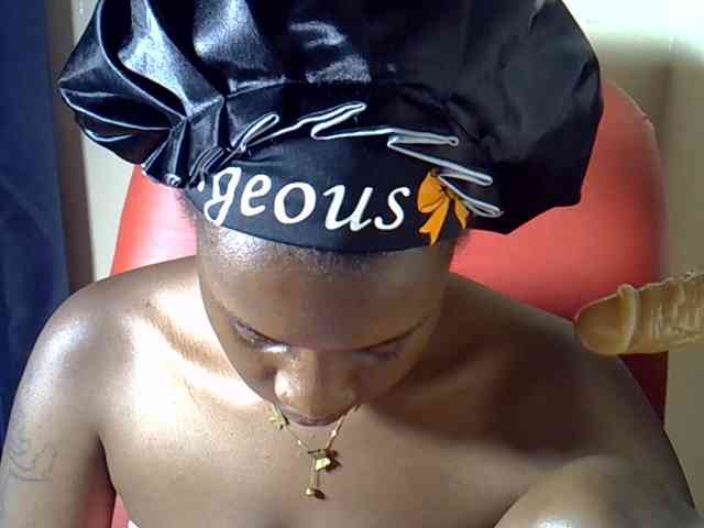 Nyangisexy1