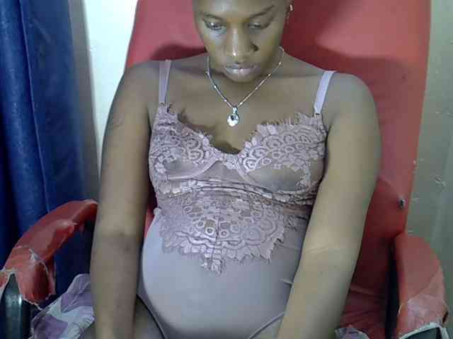 Nyangisexy1