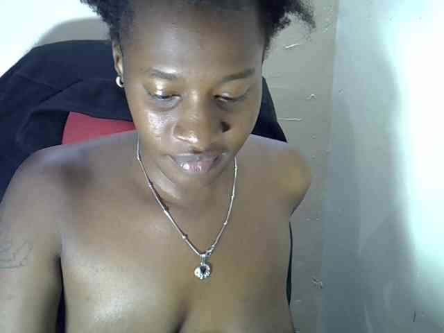 Modella: Nyangisexy1