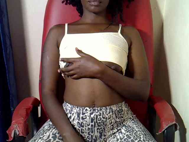 Nyangisexy1 webcam