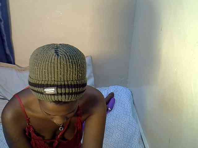 Nyangisexy1 webcam
