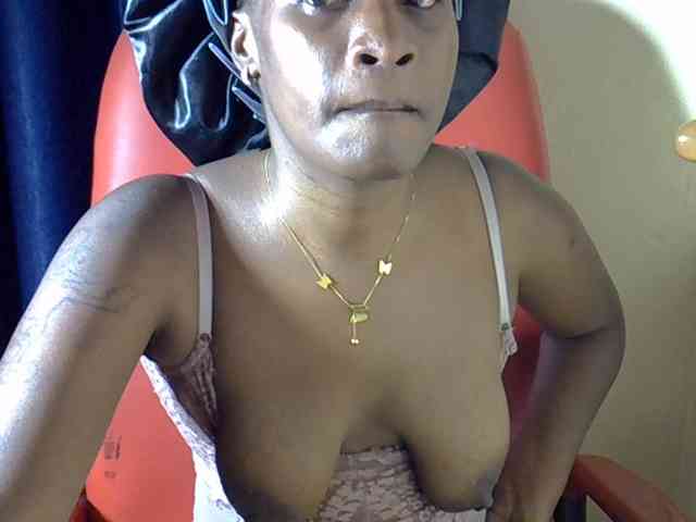 Nyangisexy1