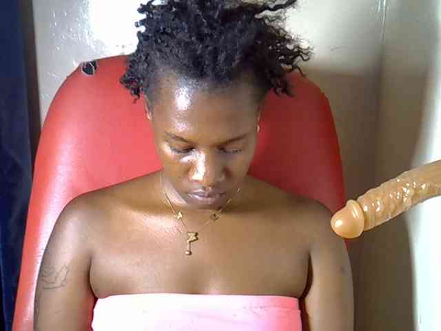 Nyangisexy1