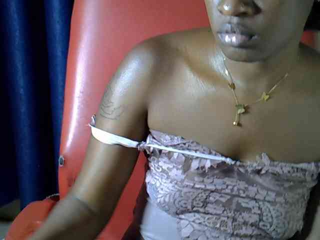 Nyangisexy1