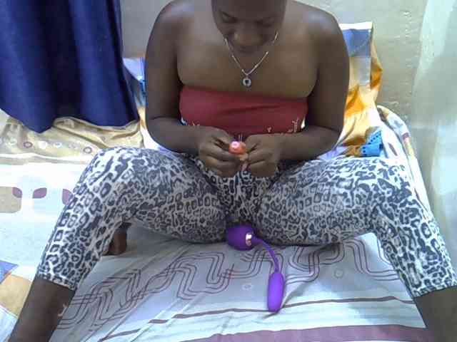 Nyangisexy1 webcam