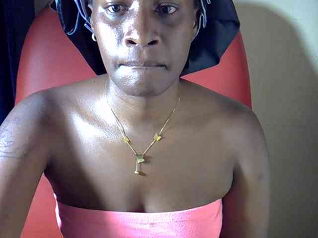 Nyangisexy1