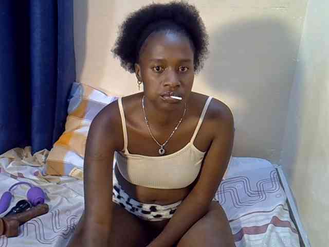 Nyangisexy1 webcam