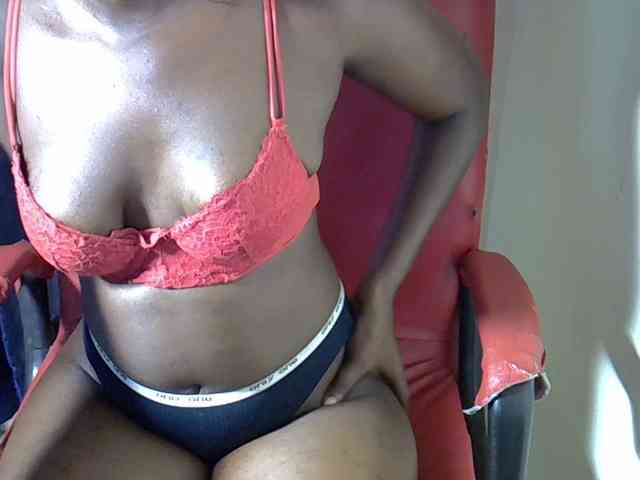 Nyangisexy1