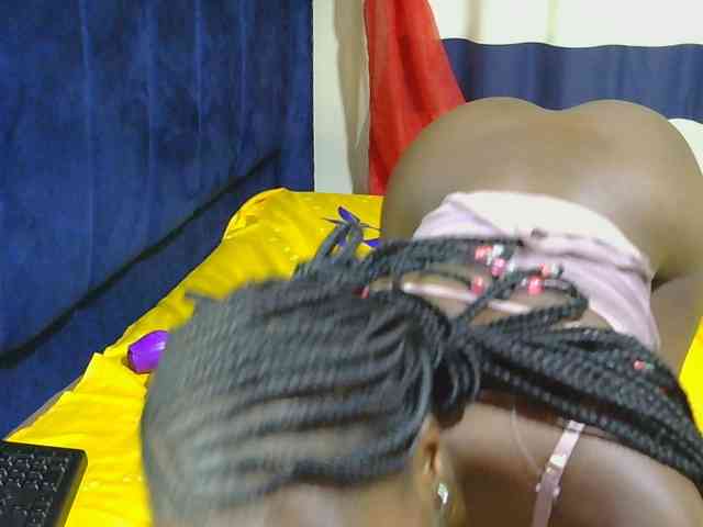 Nyangisexy1