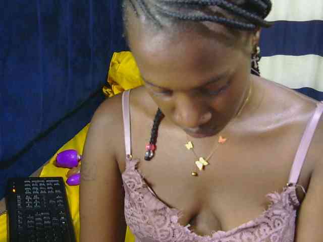 Nyangisexy1