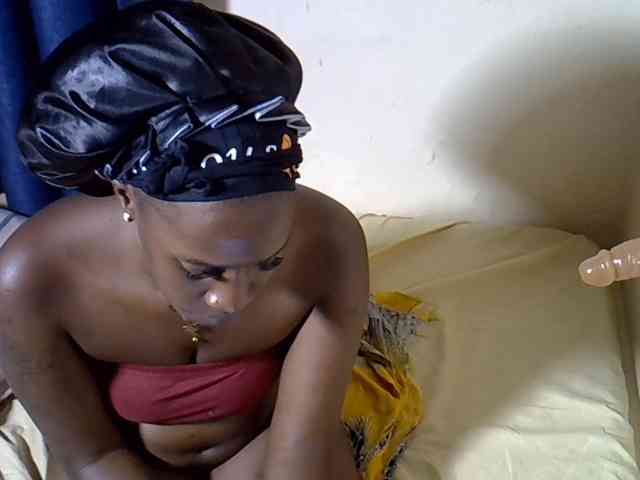 Nyangisexy1