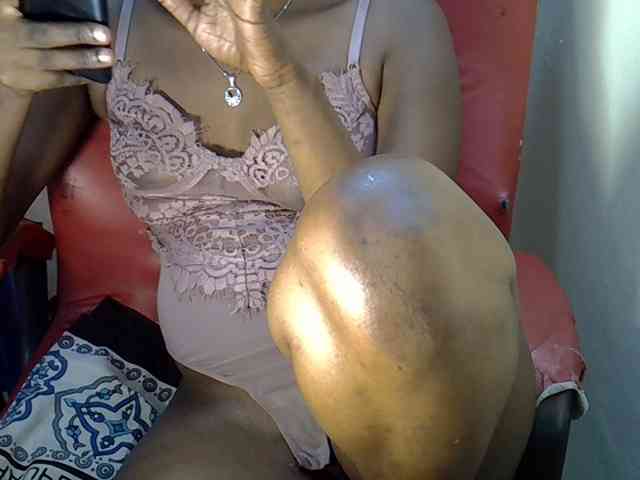 Nyangisexy1 webcam