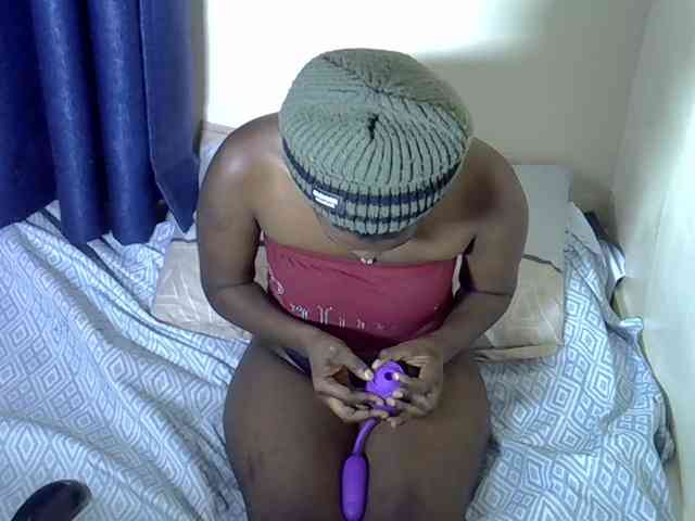 Nyangisexy1 webcam
