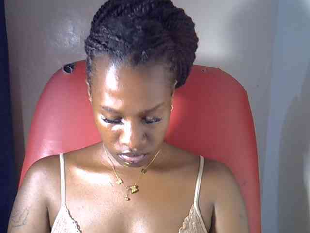 Nyangisexy1